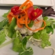 una grande varietà di piatti di mare e di terra, dalle SPECIALITÀ DELLA CUCINA LIGURE e regionale italiana,
alle più amate ricette internazionali.